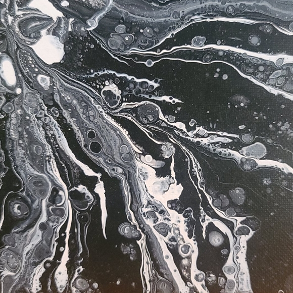 10"x10" HANDMADE PAINT POUR - Picture 2 of 3